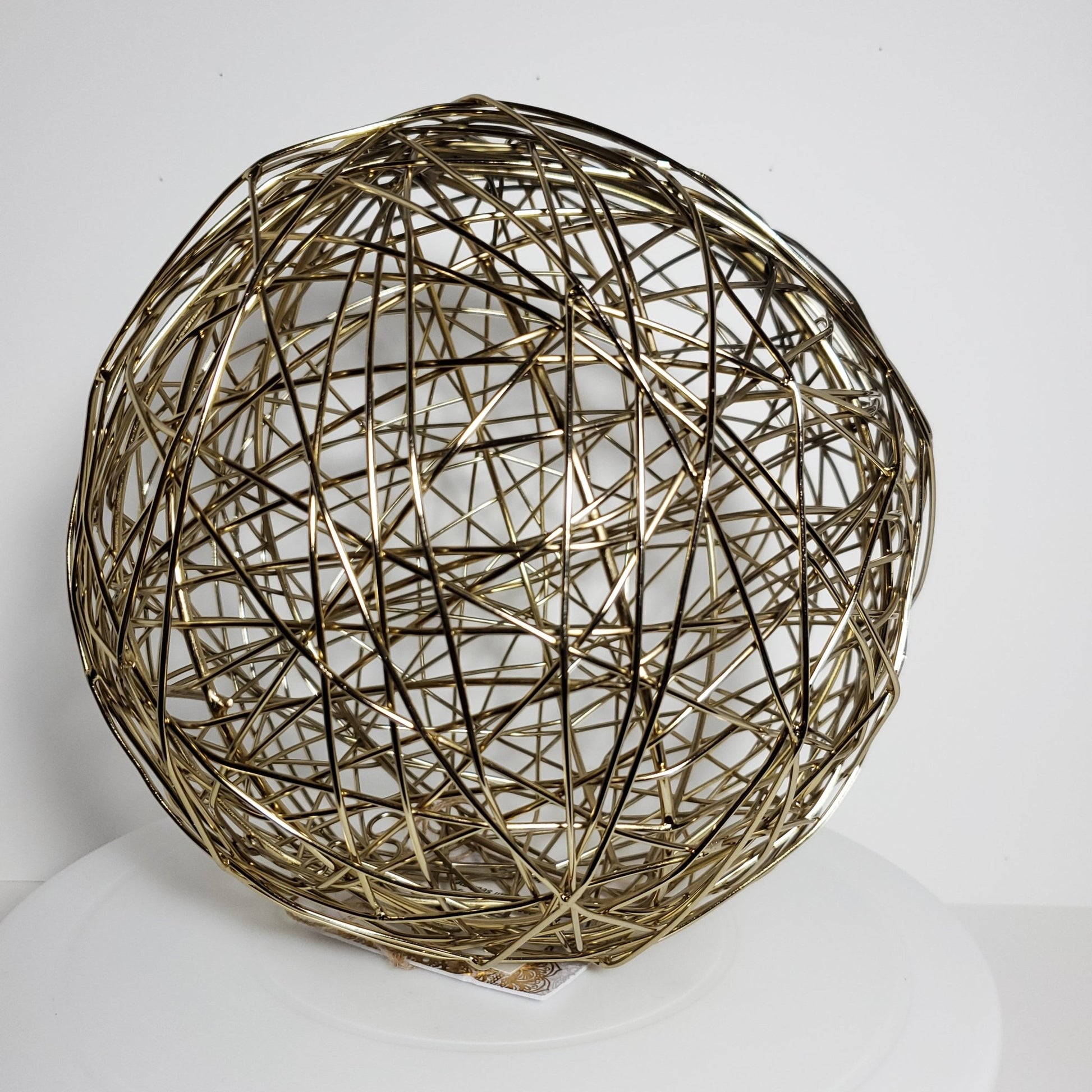 Gold accent ball - Tamayne's Decor & Events